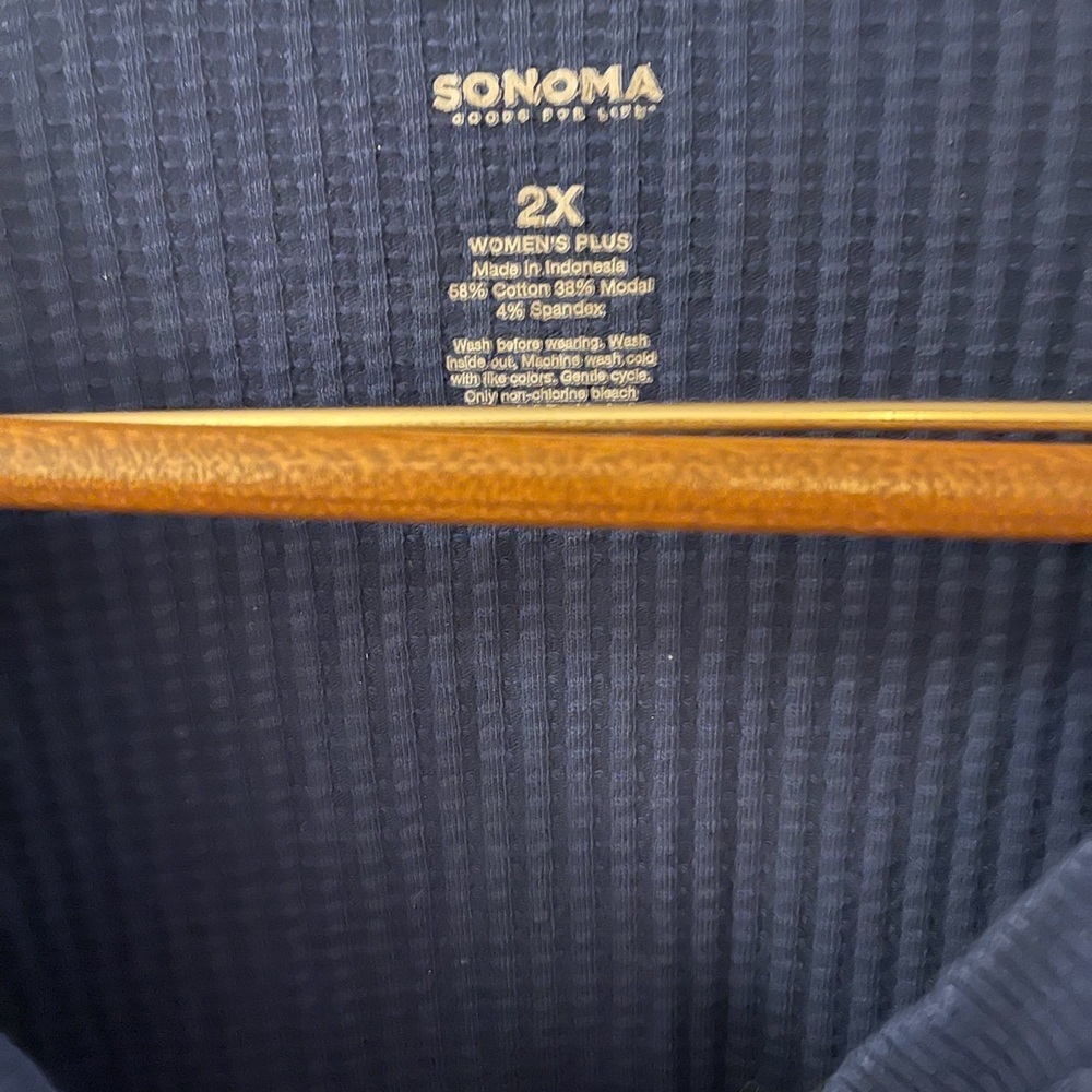 Sonoma Navy Textured Women's Plus Top - Picture 4 of 4